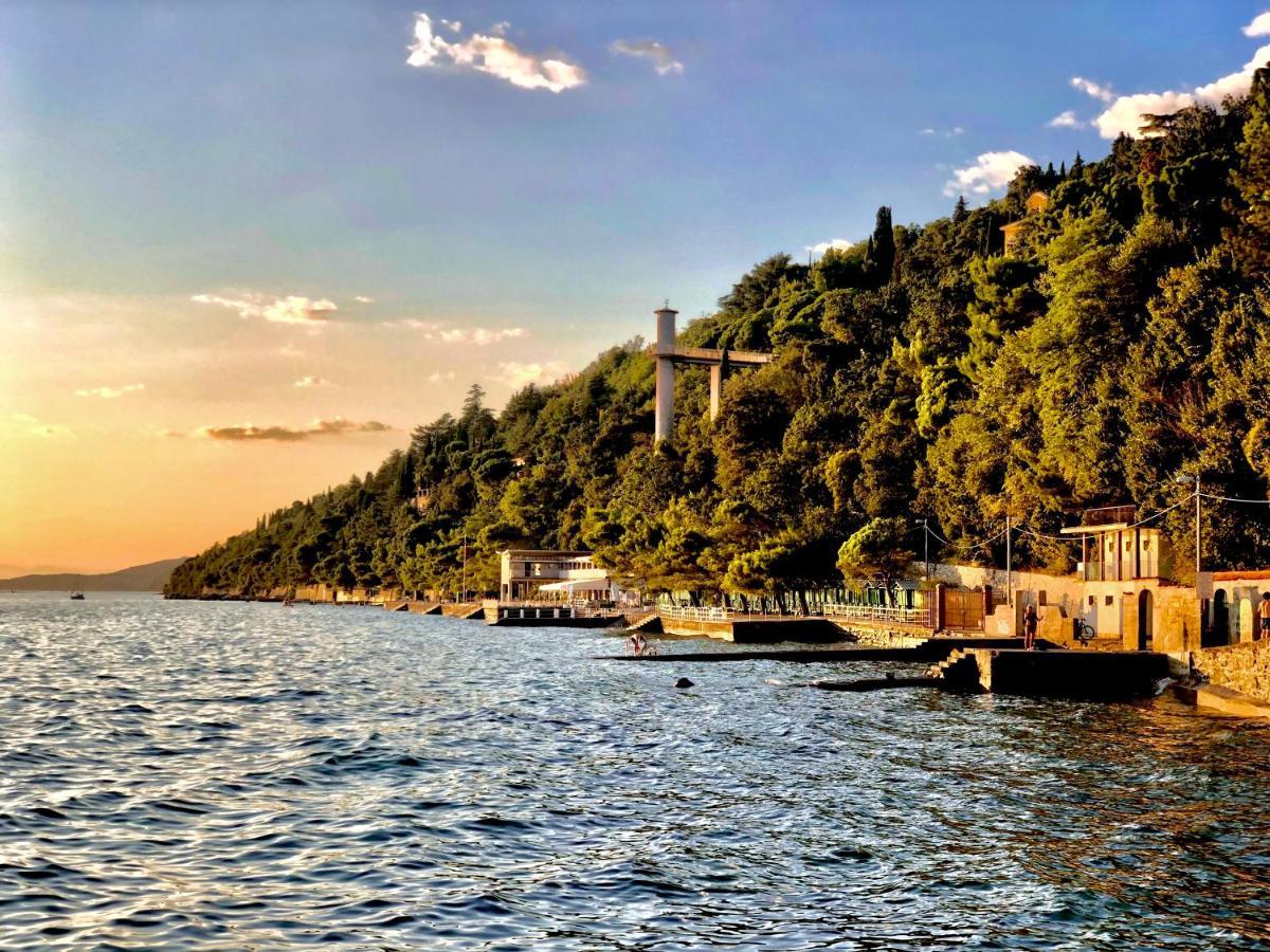 Hotel Riviera & Maximilian's 4*