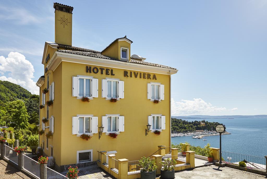 Hotel Riviera & Maximilian's 4*