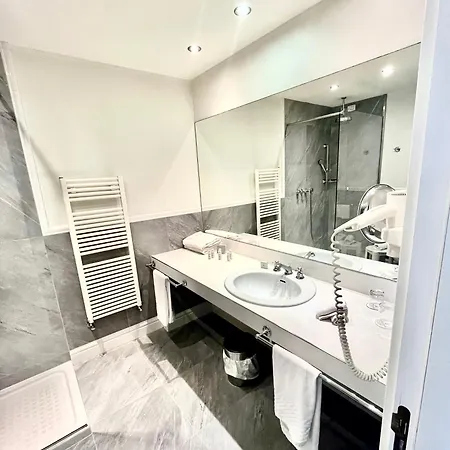 Hotel Riviera & Maximilian'S Trieste Extérieur photo